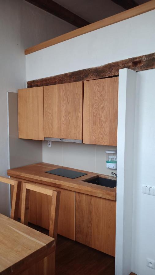 Apartament Bydleni V Centru Ov Blizko Stodolni, Bez Vytahu Ostrawa Zewnętrze zdjęcie